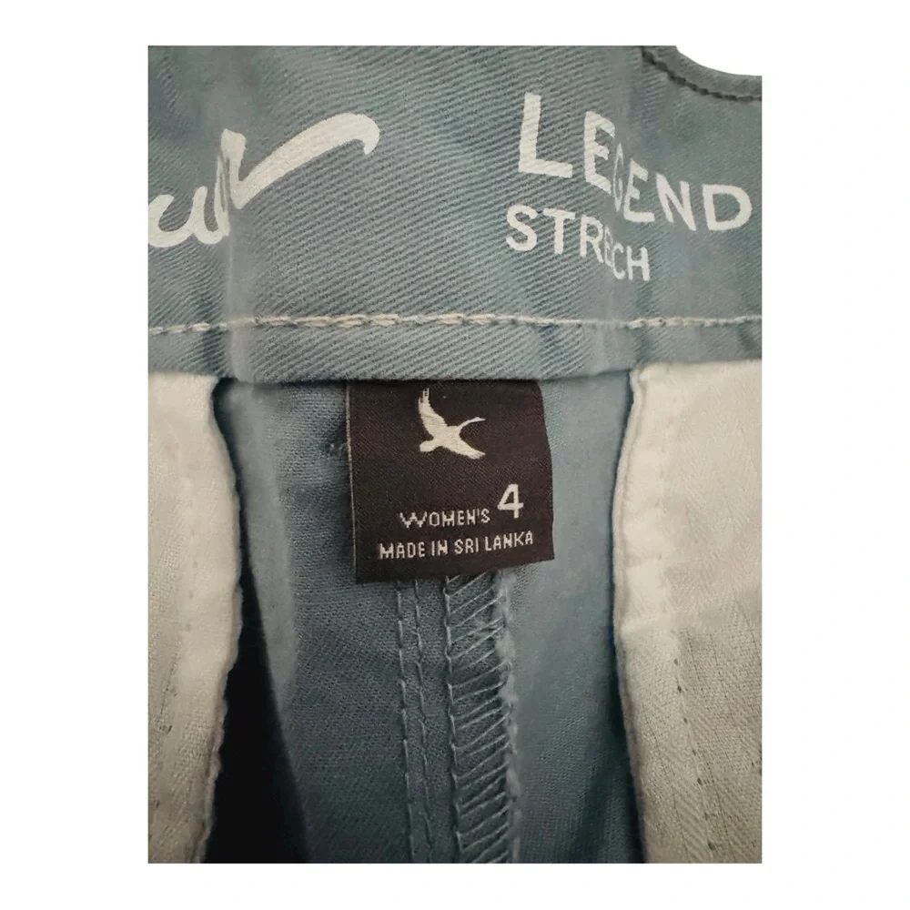 Eddie Bauer Women’s Legend Wash Slightly Curvy Shorts Size 4 Light‎ Blue New - Picture 6 of 10